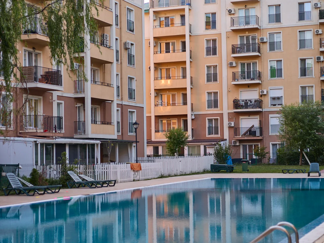 Piscine și parcuri Cosmopolis